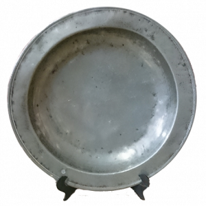 50-plato-estano Plato de estaño. S. XIX